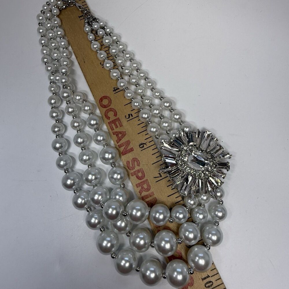 Linea Donna White Faux Pearl Rhinestone Necklace Earring Bracelet Set New - Picture 6 of 6